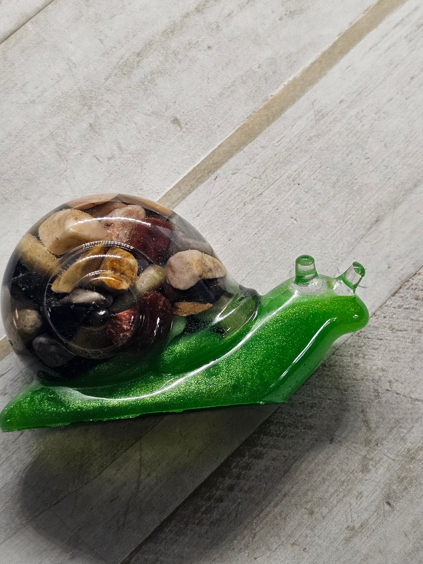 Rock snail statue set