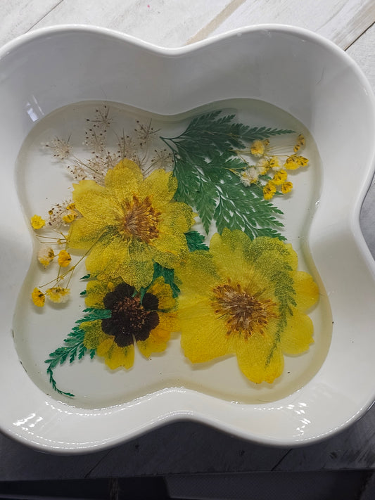 Flower trinket jewelry tray