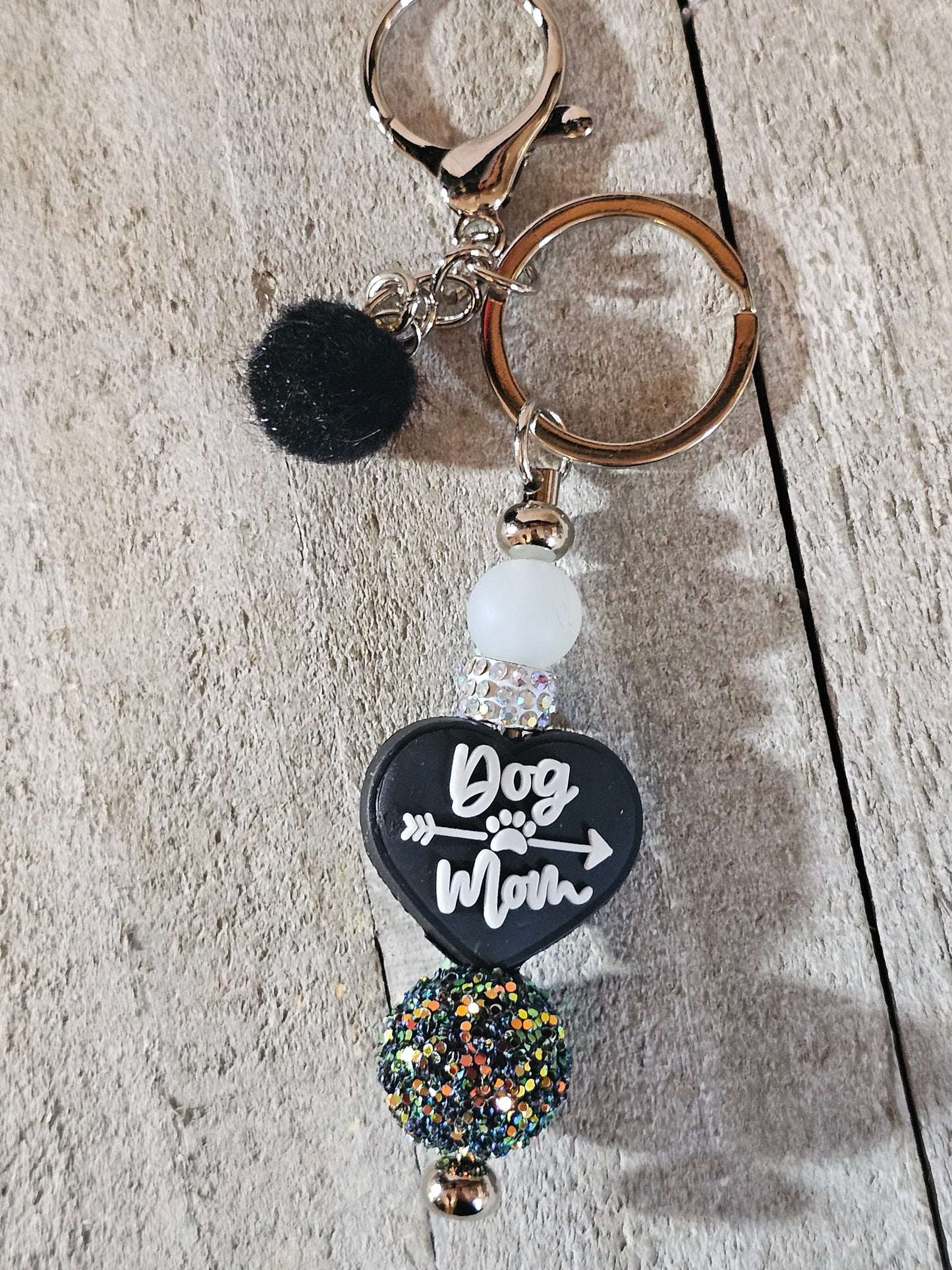 Dog mom beaded keychain