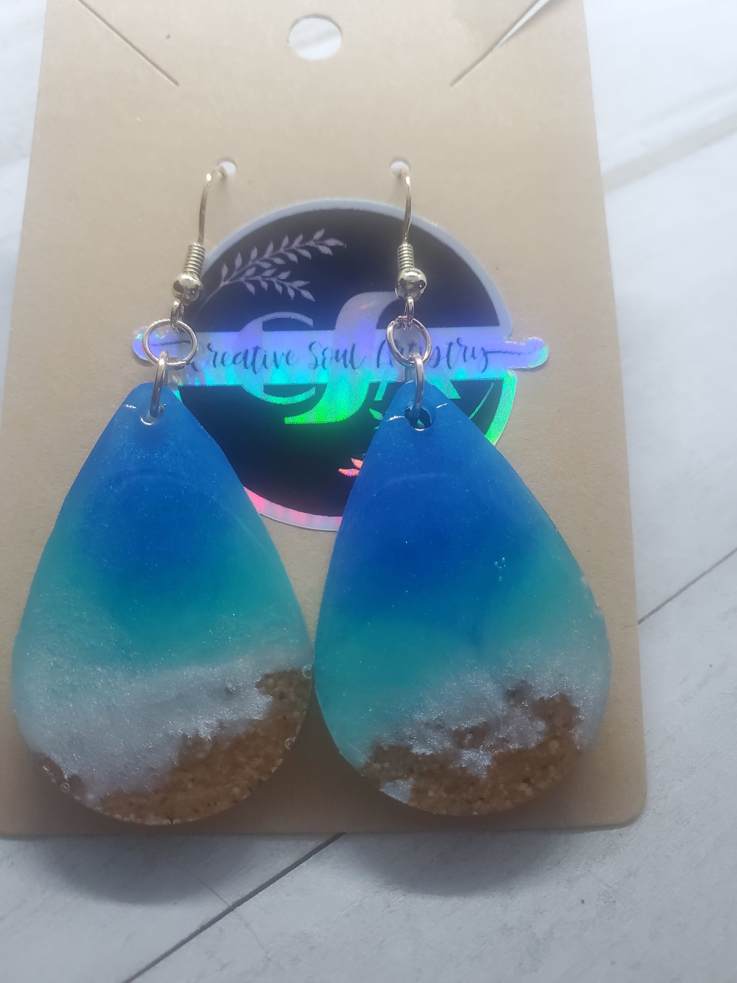 beachy teardrop resin earrings