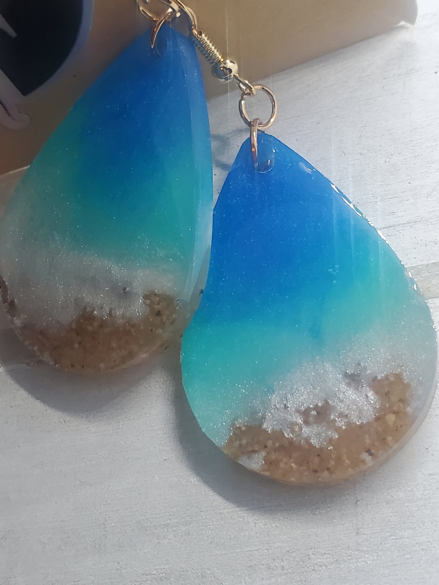 beachy teardrop resin earrings