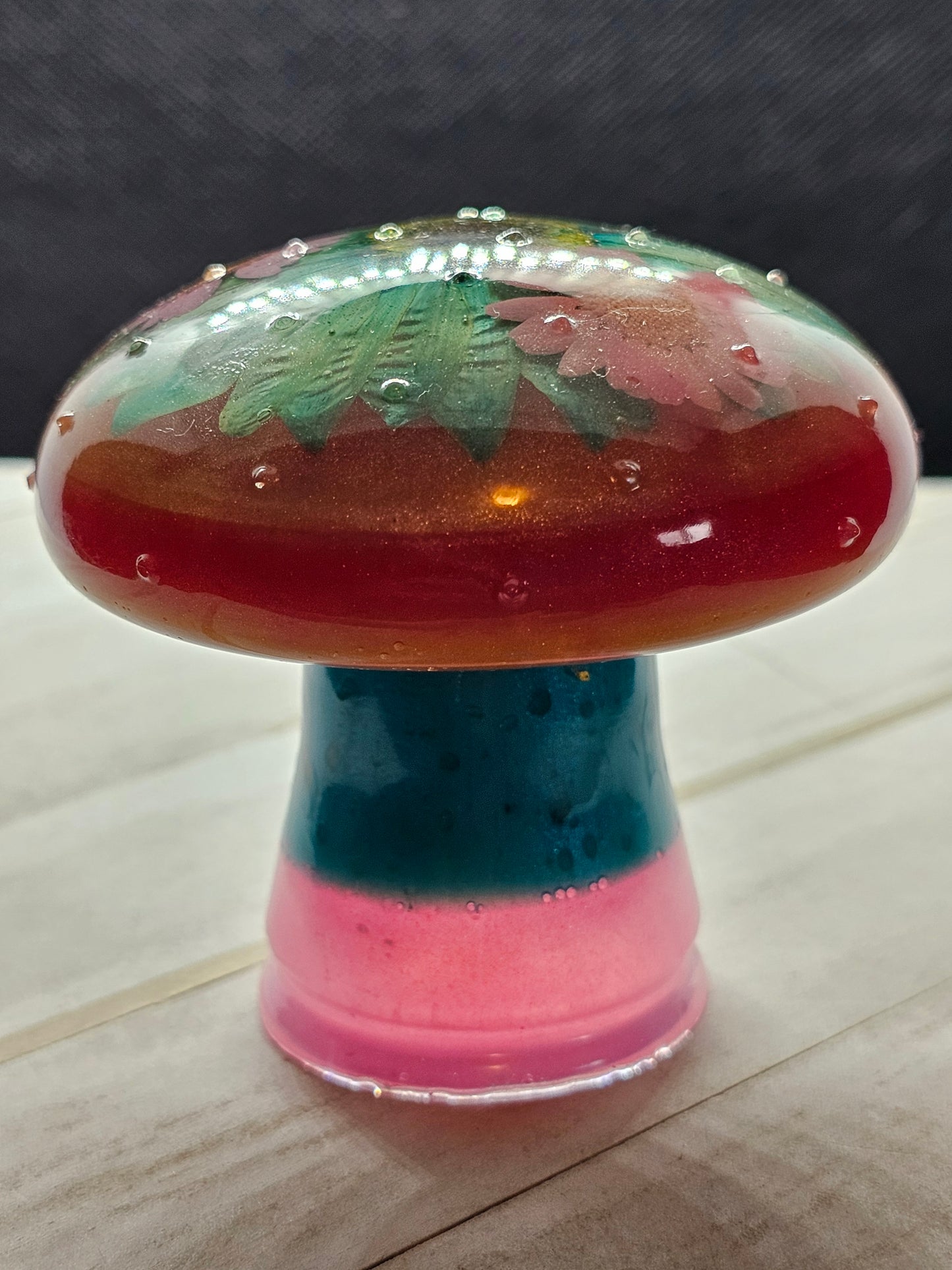 Wildflower resin mushroom