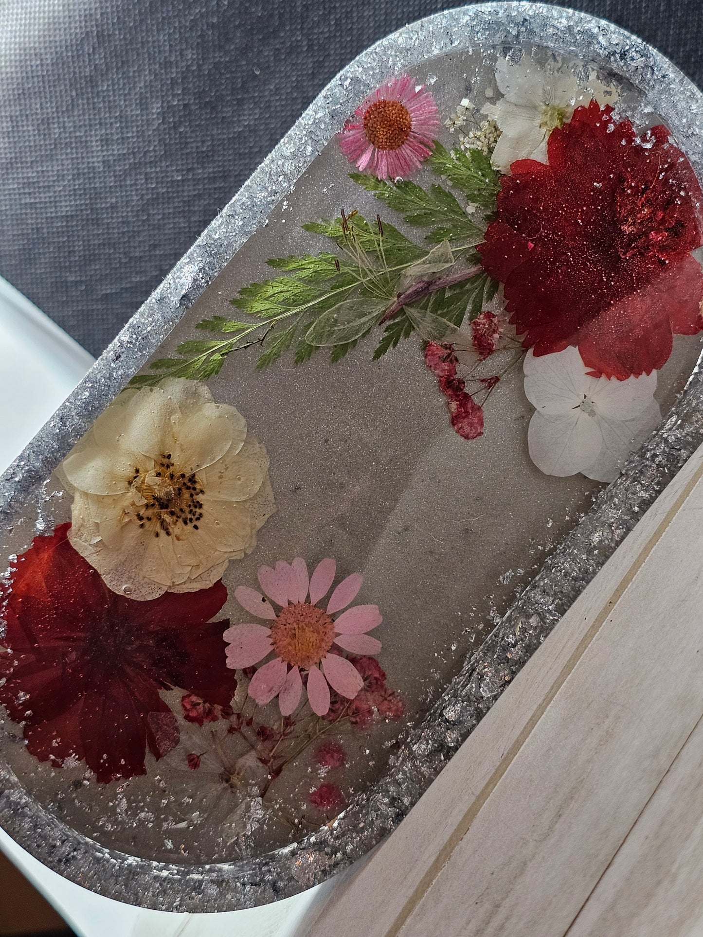 flower trinket jewelry tray with silver leaf