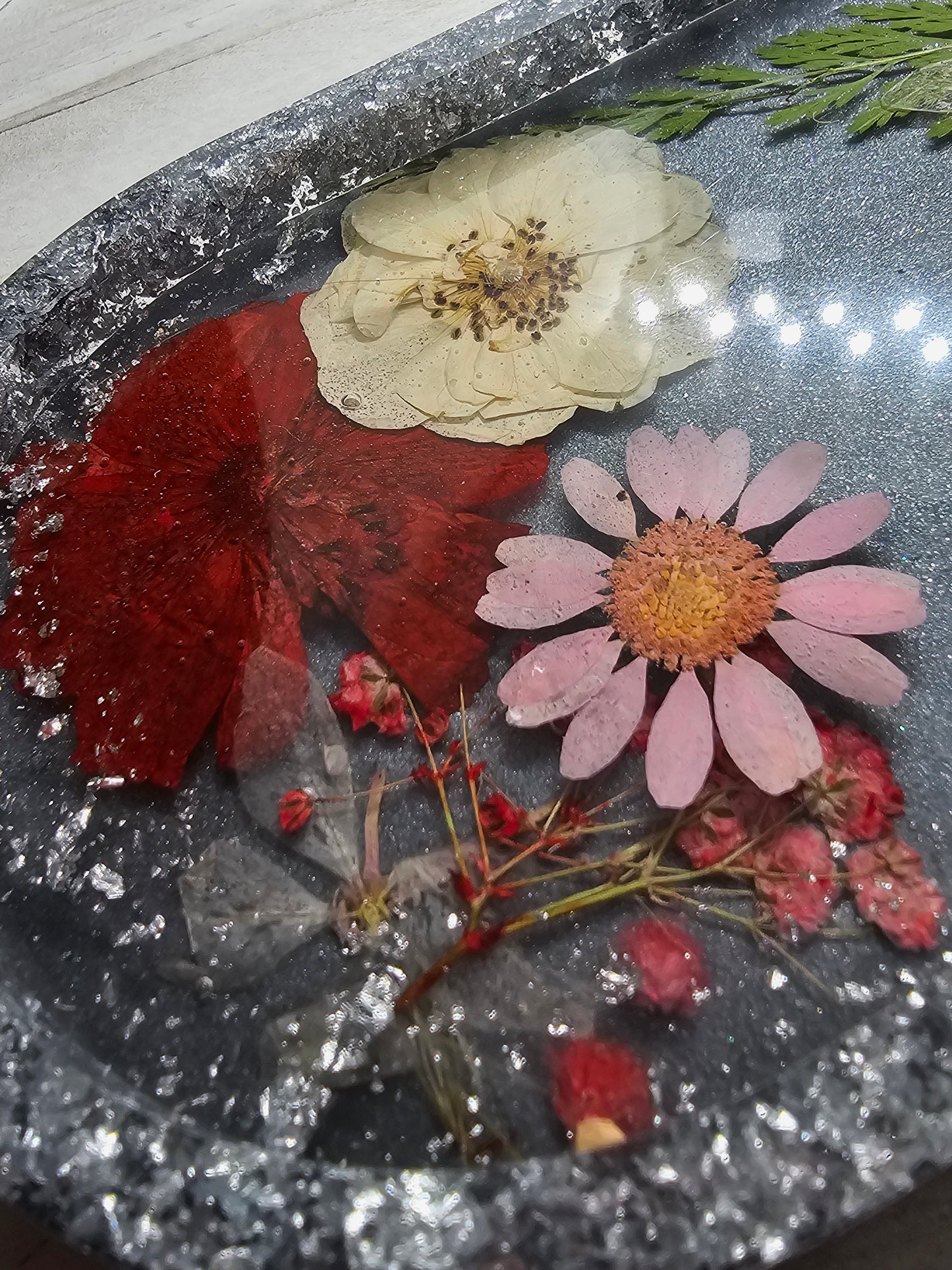 flower trinket jewelry tray with silver leaf