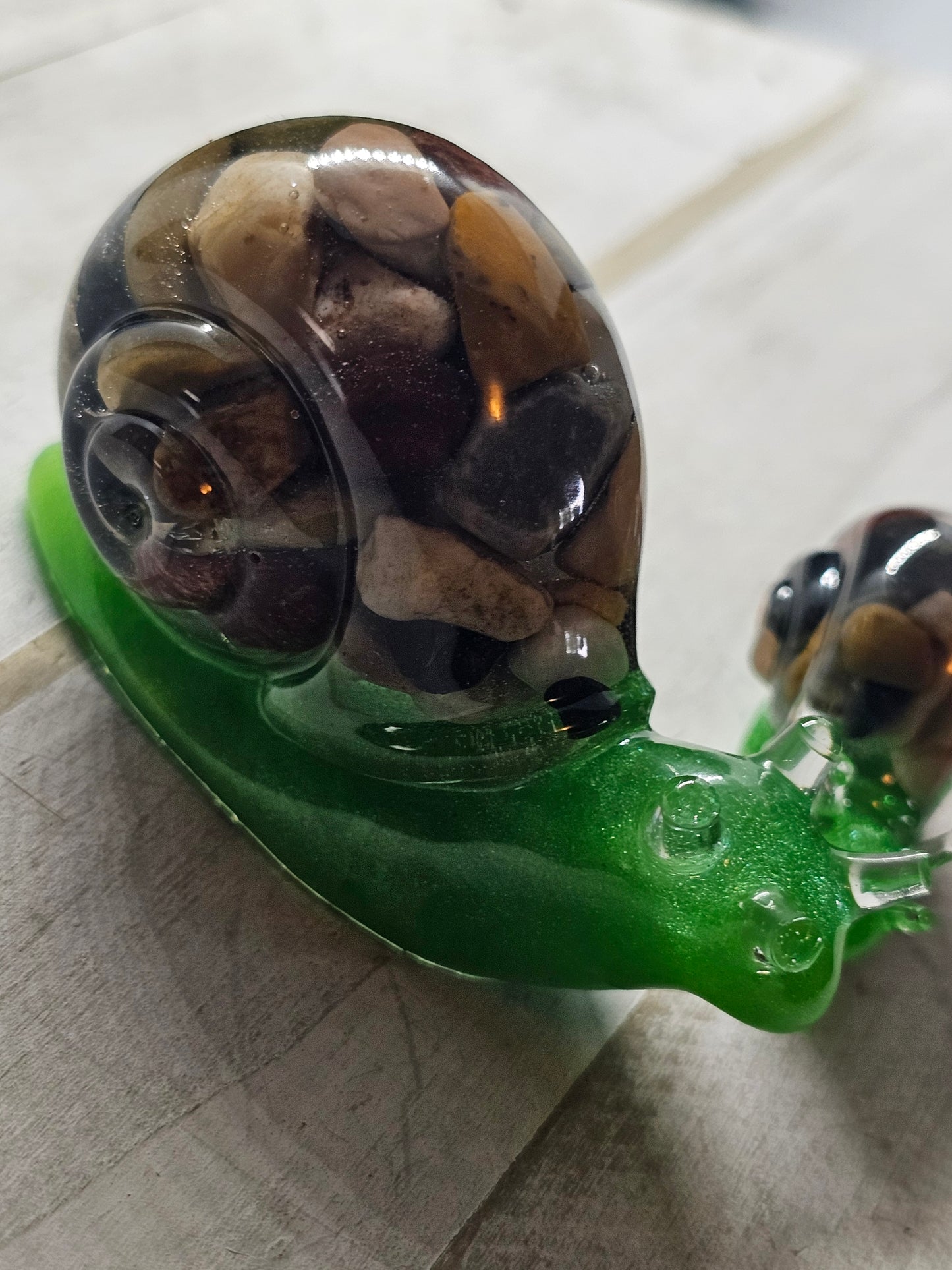 Rock snail statue set