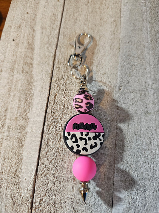 Mama pink cheetah beaded keychain