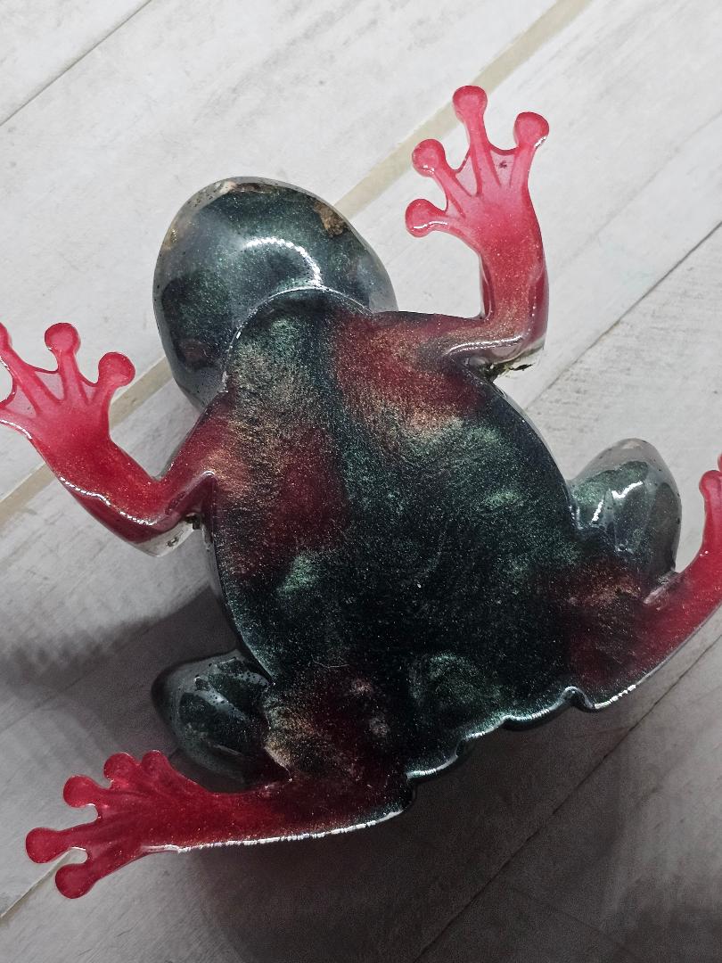 Flower custom resin frog