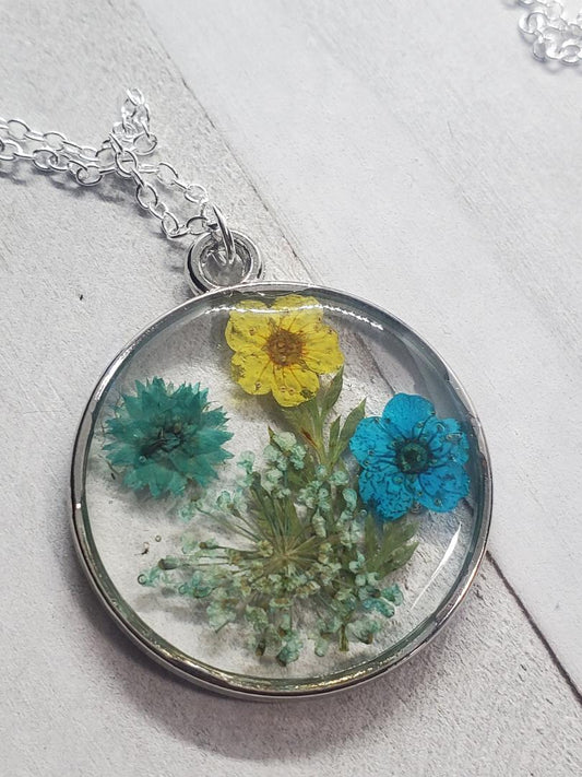 wildflower necklace