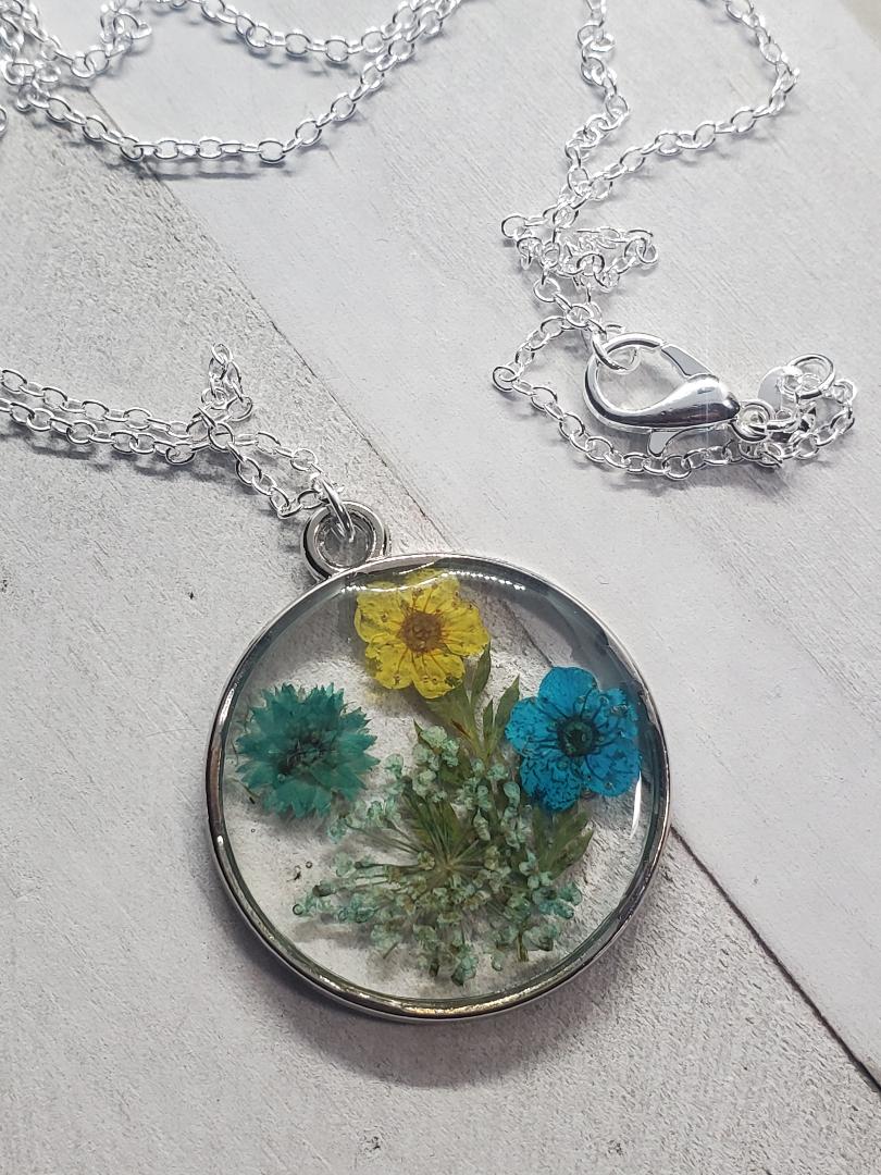 wildflower necklace