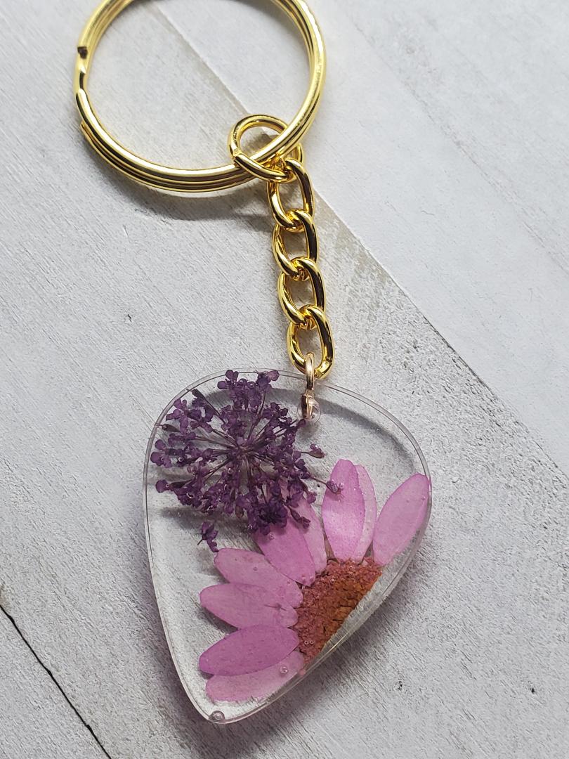 flower guitar pick keychain